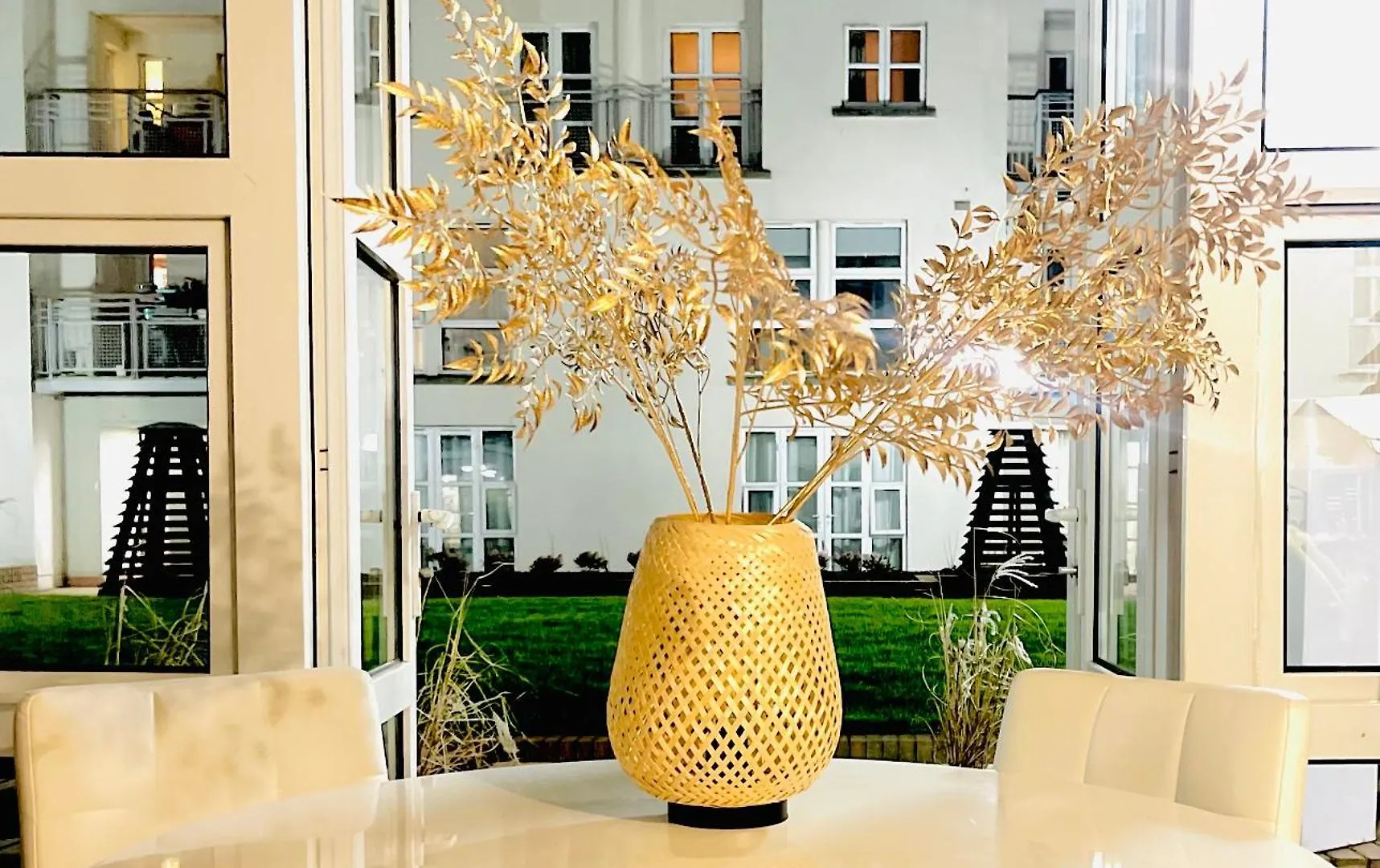 Modern Elegant Central Apt With Parking Dublin